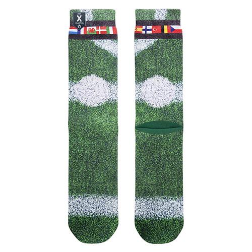 Pánské ponožky XPOOOS Field - Hravé pánské ponožky XPOOOS s výrazným motivem fotbalového hřiště a prémiovou kvalitou. - 3422057