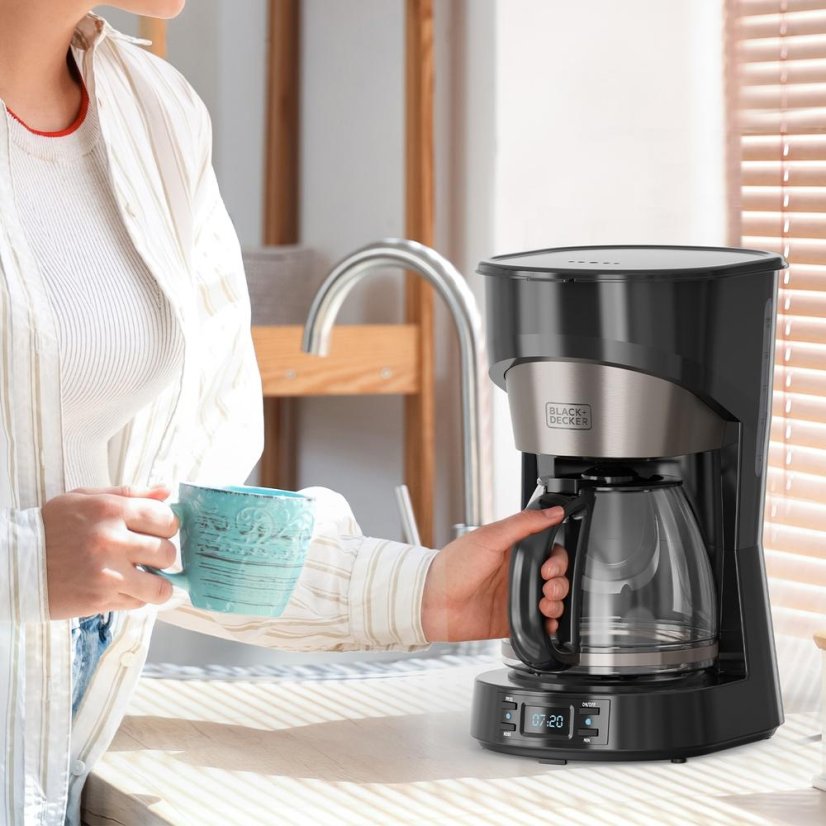 Překapávač na kávu Black+Decker BXCO1002E