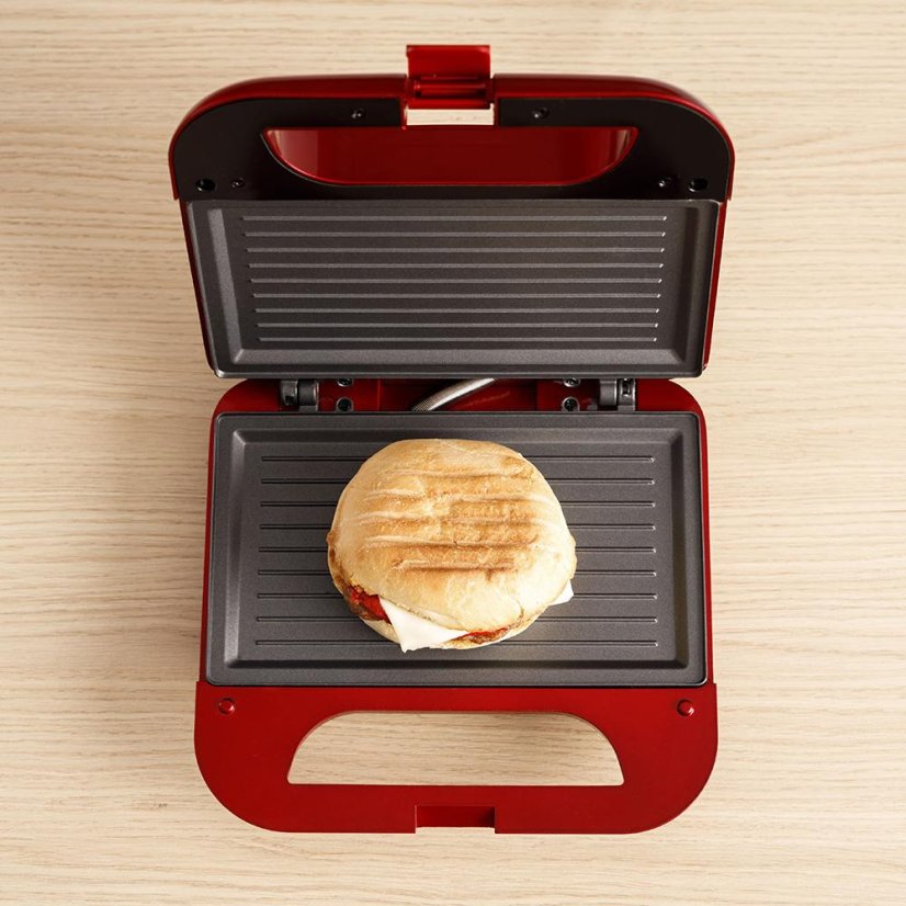 Solac SD5058 red toaster