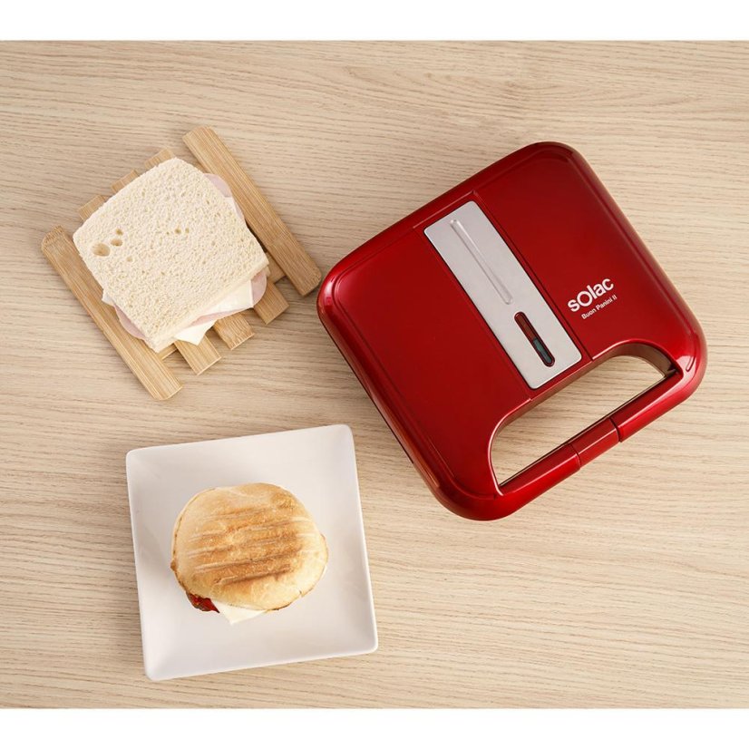 Solac SD5058 red toaster