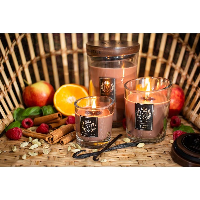Vellutier-Kerze mittelgroß, Patchouli & Musk