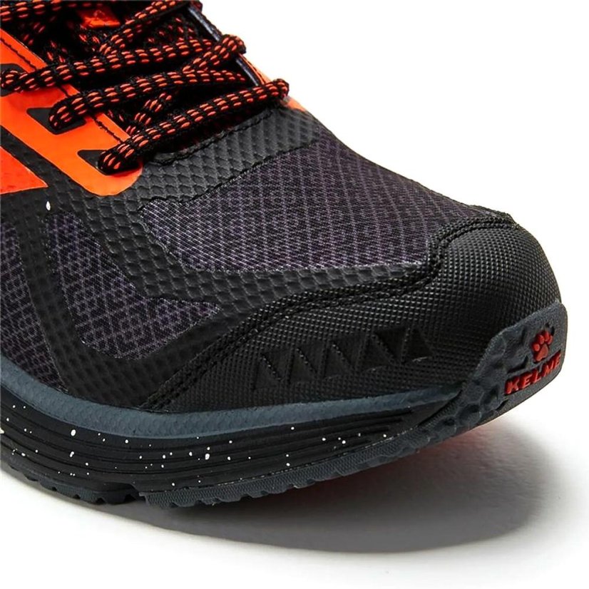 Běžecká obuv Kelme Cushion Travel - Barva: Černá, Velikost: 46