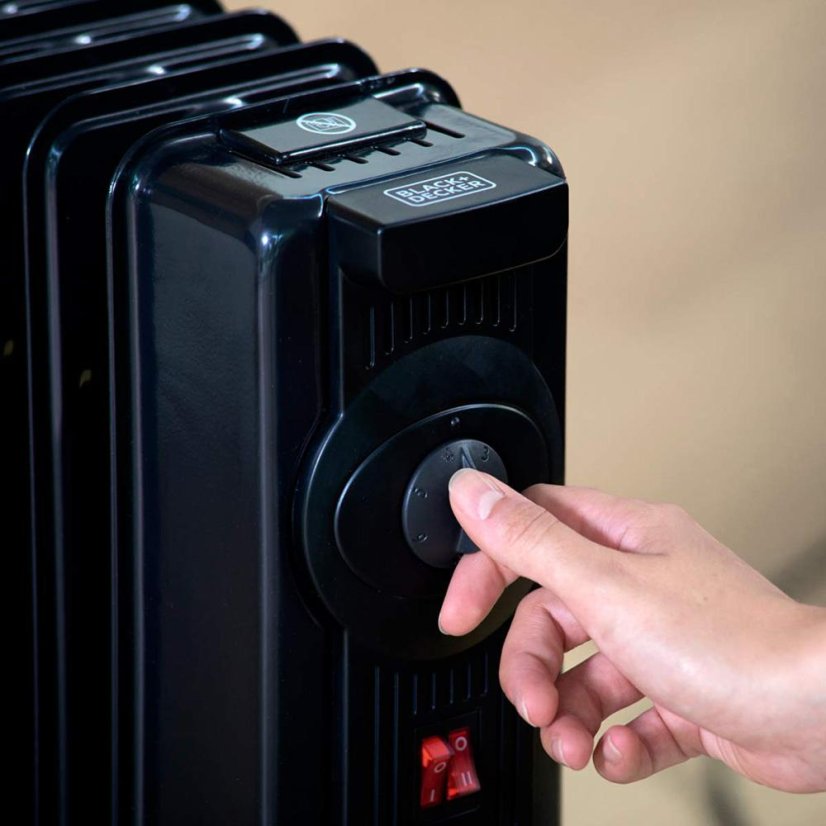 Radiátor Black+Decker BXRA2300E černý