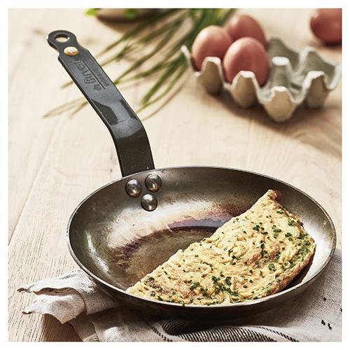 Patelnia do naleśników i omletów de Buyer Mineral B 5611.20, 20 cm