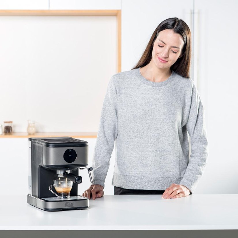 Kaffeemaschine Black + Decker BXCO850E silber