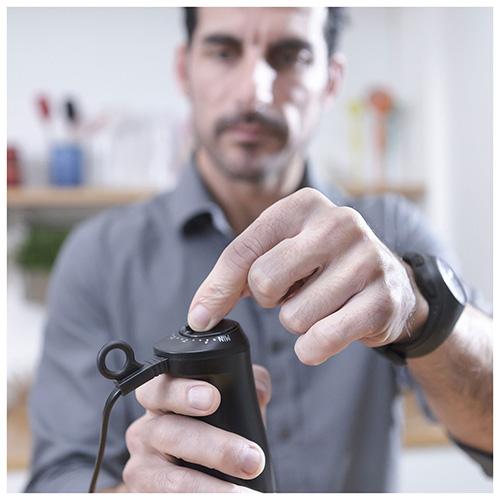 Tyčový mixér s příslušenstvím Black+Decker BXHBA1200E nerez
