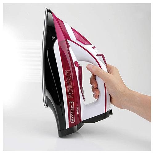 Black+Decker BXIR2600E steam iron, white and pink