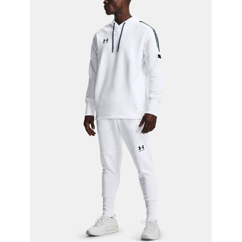 Męskie spodnie dresowe Under Armour Accelerate Off-Pitch Jogger - Kolor: Czarny, Rozmiar: S