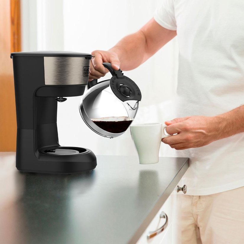 Překapávací kávovar Black+Decker BXCO600E černý nerez