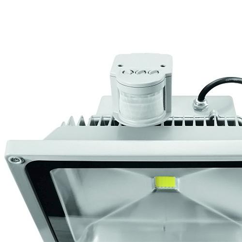 Eurolite IP FL-50 reflektor, COB 6400K, 120° MD