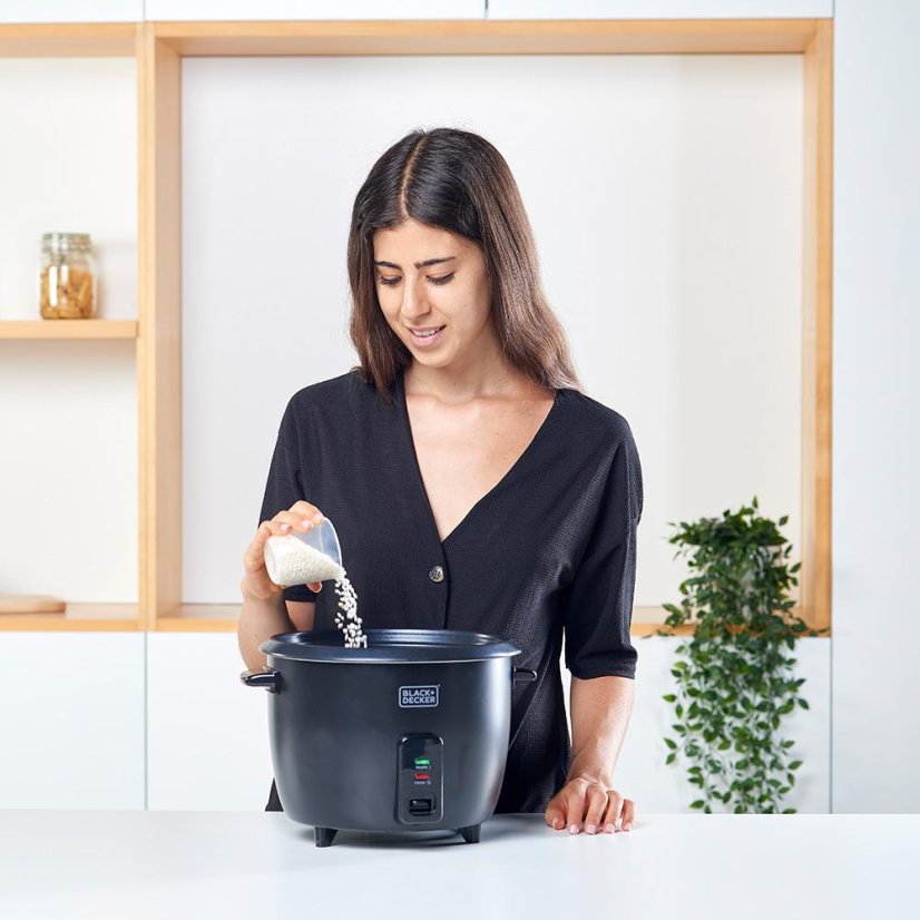 Rýžovar Black+Decker BXRC1800E