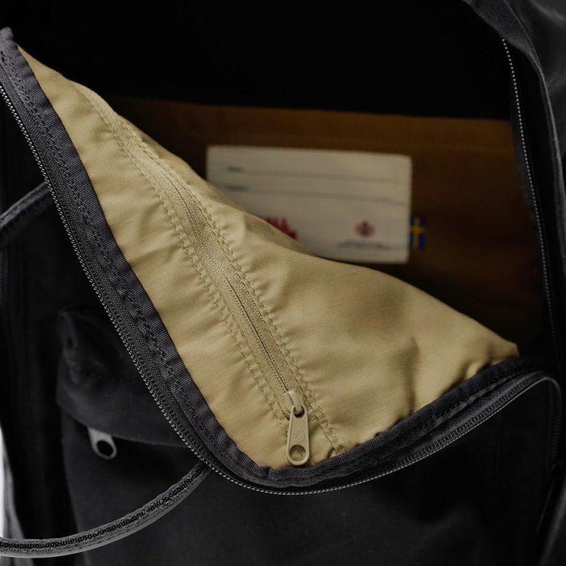 Kanken No. 2 Black Laptop 15