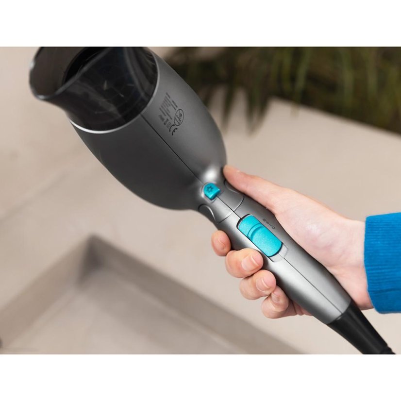 Suszarka do włosów Cecotec Bamba Ionicare Power and Go Black  4327 czarna