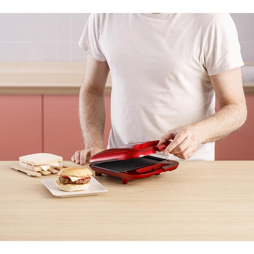 Solac SD5058 red toaster