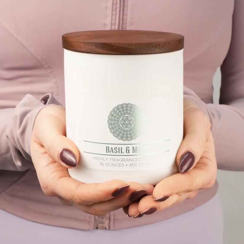 Świeca Colonial Candle Wellness, Basil & Mint