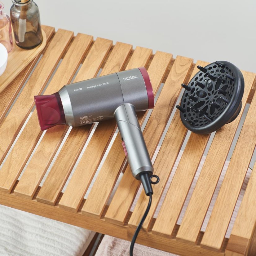 Fén na vlasy Solac Hair+Go Ionic SV7015 stříbrný