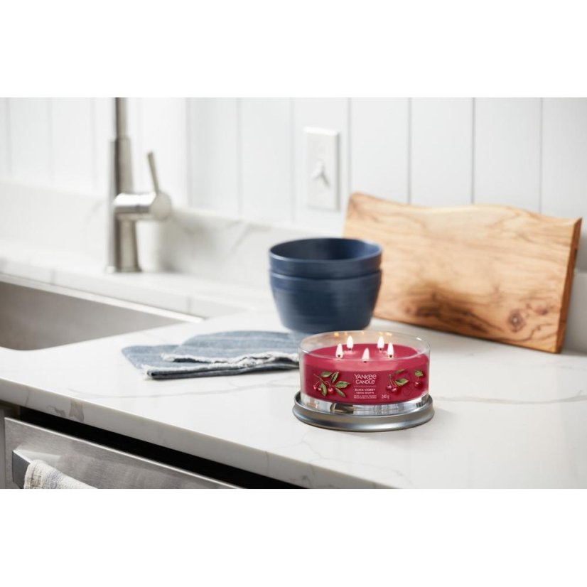 Yankee candle Signature Tumbler Kerze, mittelgroß, Black Cherry