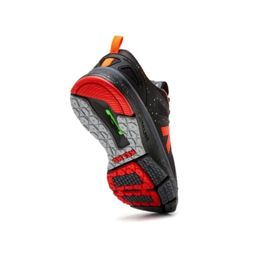 Běžecká obuv Kelme Cushion Travel - Barva: Černá, Velikost: 46