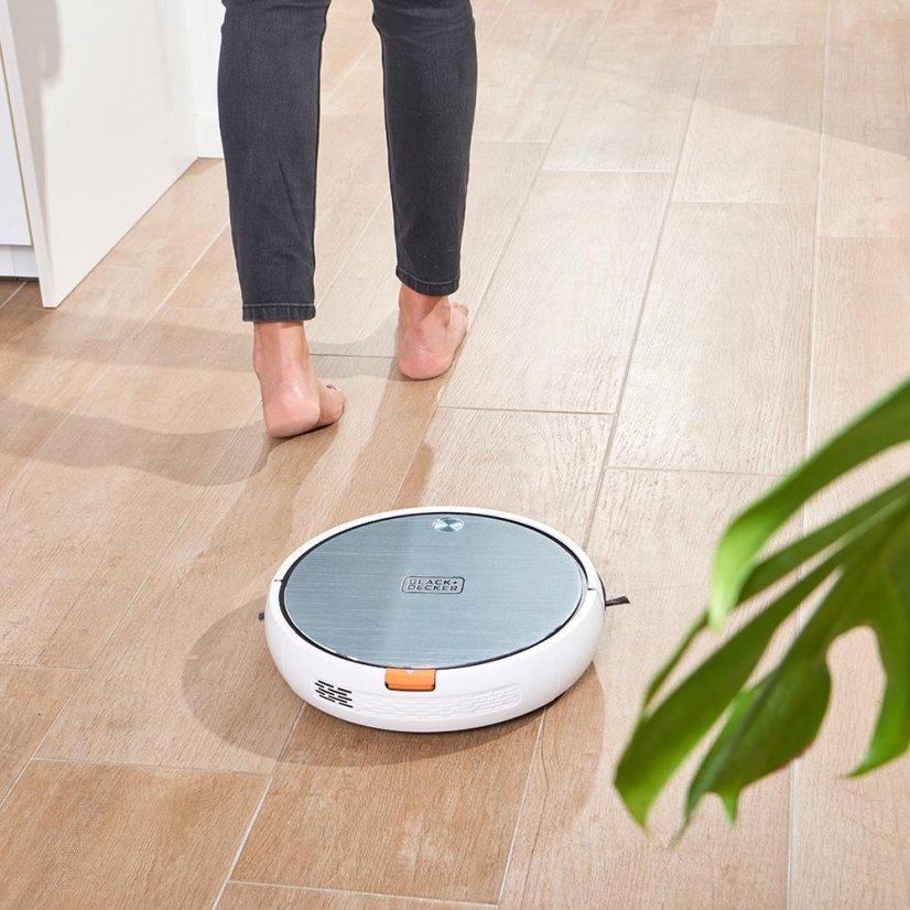 Black+Decker BXRV500E White Robot Vacuum Cleaner