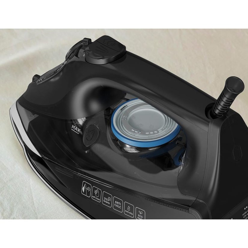 Black+Decker BXIR2805E black steam iron