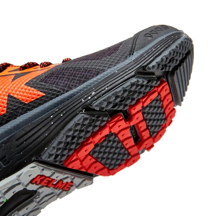 Běžecká obuv Kelme Cushion Travel - Barva: Černá, Velikost: 46