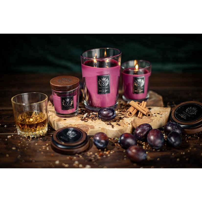 Große Kerze von Vellutier, Aged Bourbon & Plum