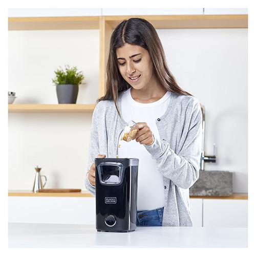 Výrobník popcornu Black+Decker BXPC1100E černý