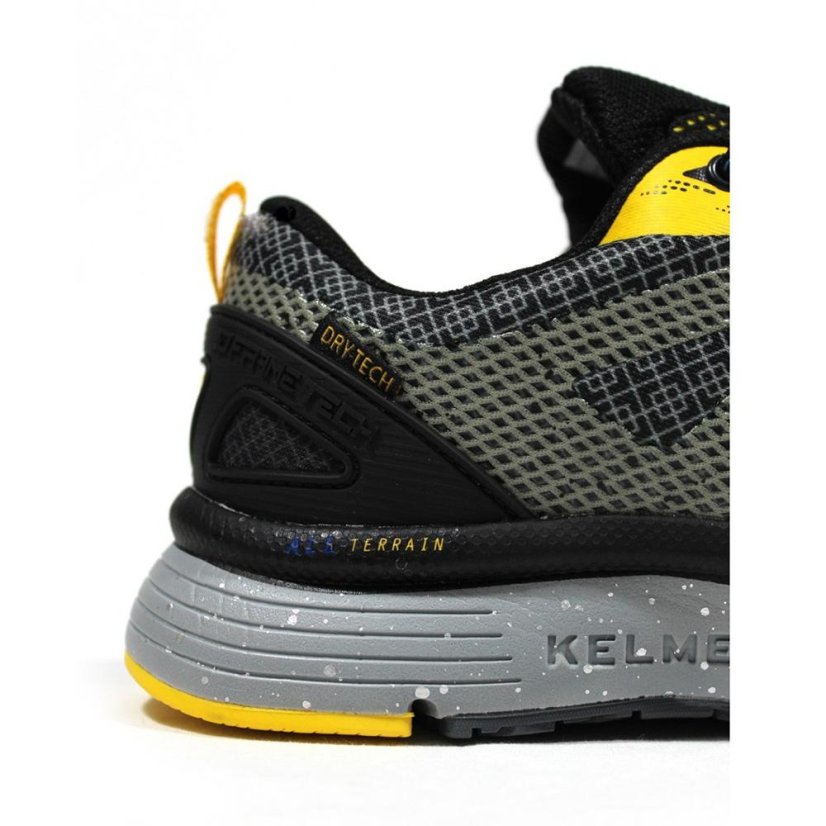 Běžecká obuv Kelme Cushion Travel - Barva: Černá, Velikost: 46