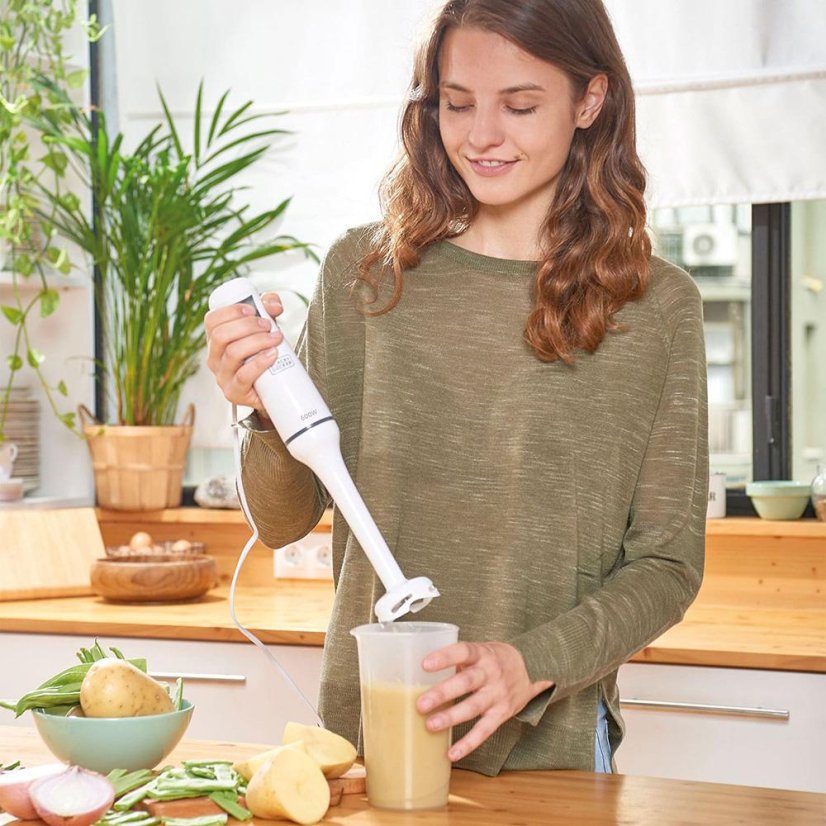 Blender ręczny Black+Decker BXHB600E biały