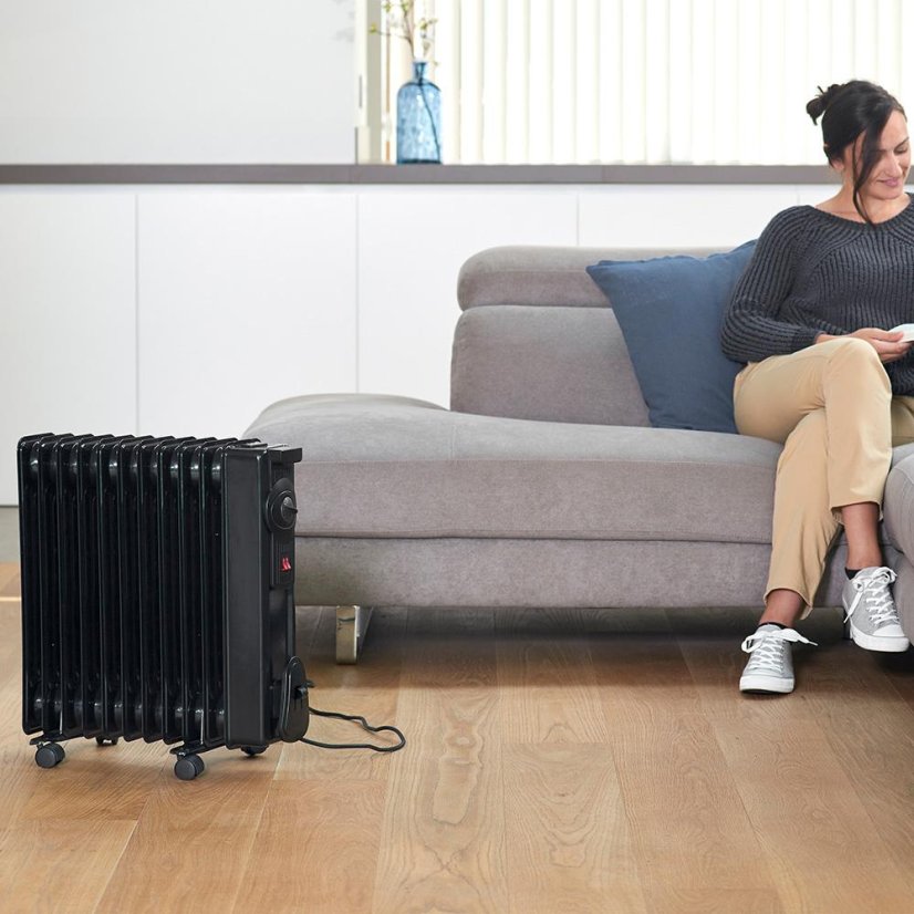Radiátor Black+Decker BXRA2300E černý