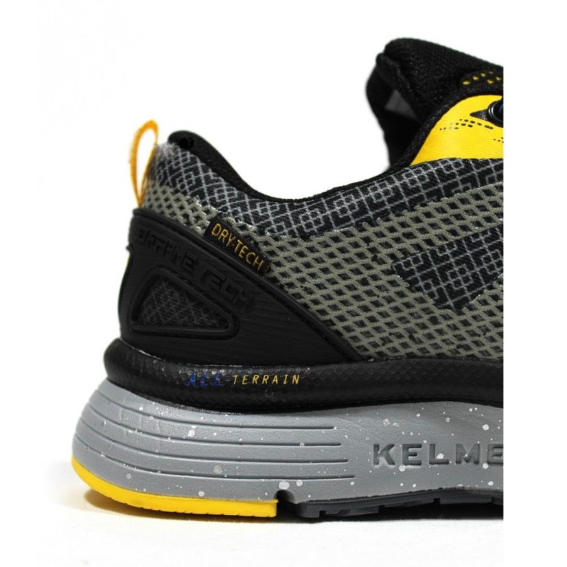 Běžecká obuv Kelme Cushion Travel - Barva: Černá, Velikost: 46
