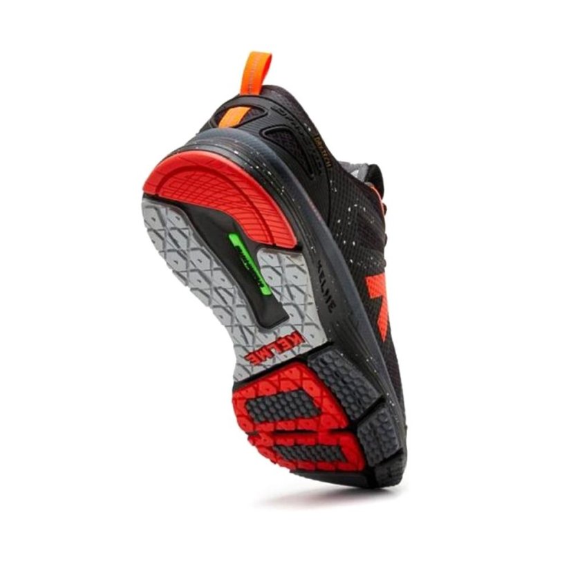 Běžecká obuv Kelme Cushion Travel - Barva: Černá, Velikost: 46