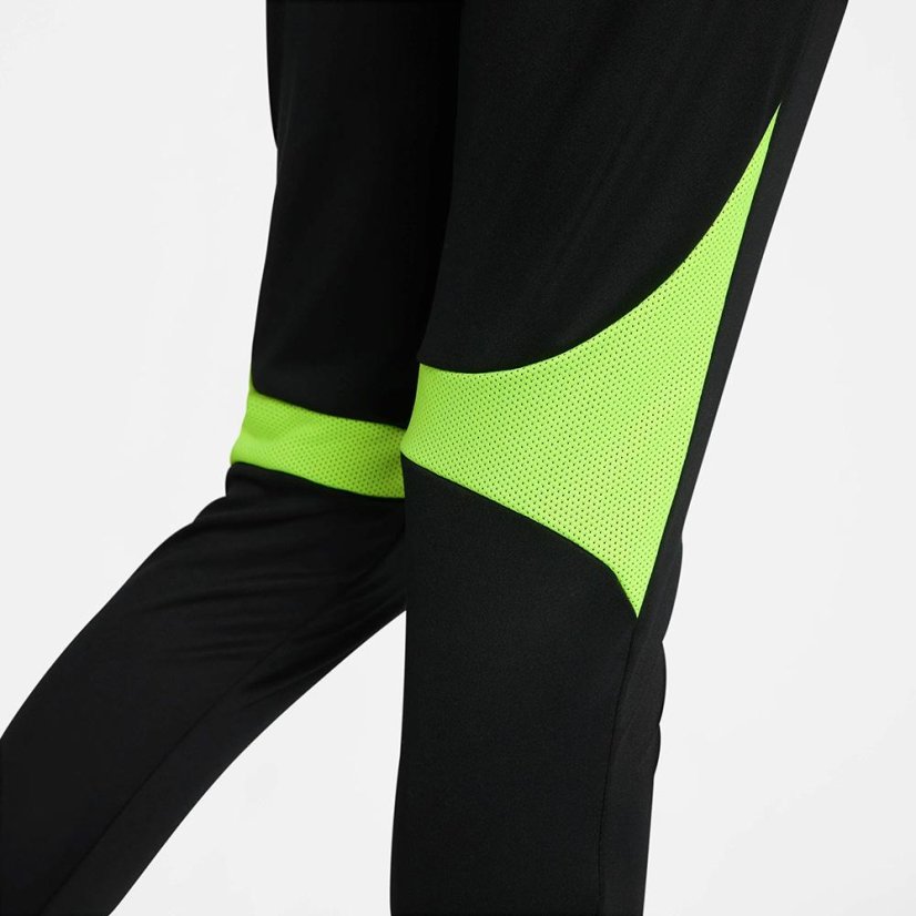 Dámské kalhoty Nike Dri-FIT Academy Pro - Farbe: Grün, Größe: M