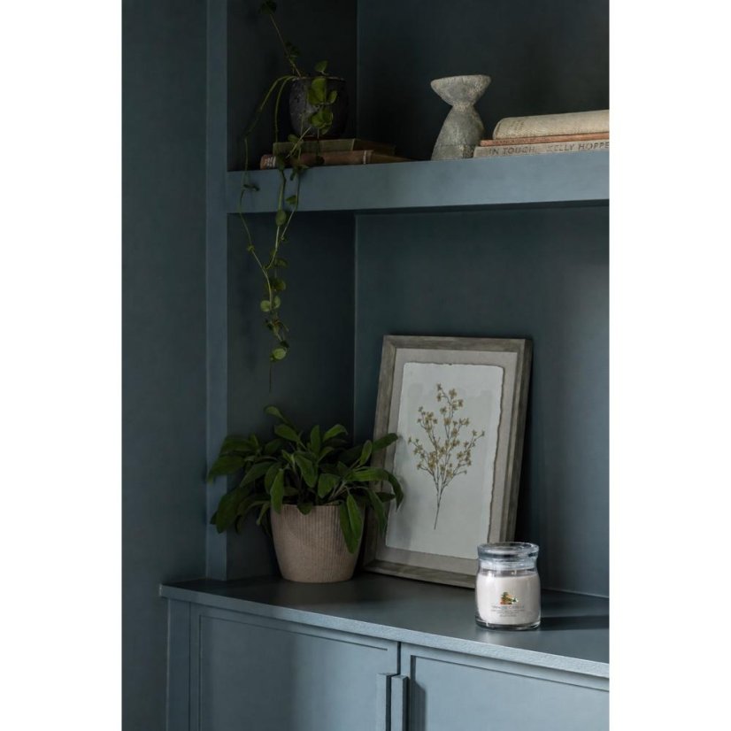 Yankee candle Signature Medium Candle, Woodland Weekend Memories