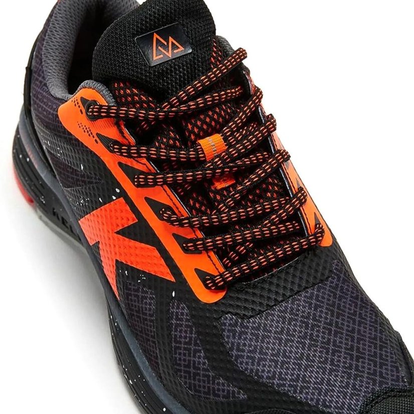 Běžecká obuv Kelme Cushion Travel - Barva: Černá, Velikost: 46