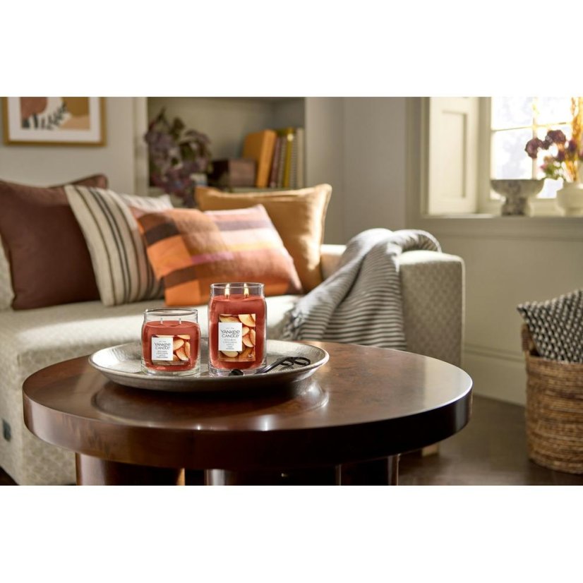 Yankee candle Signature Medium Candle, Sugared Cinnamon Apple