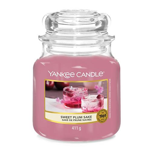 Świeca Yankee candle Classic średnia, Sweet Plum Sake