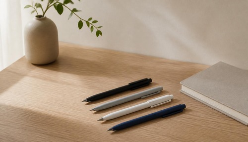 Ballpoint pens and fountain pens
