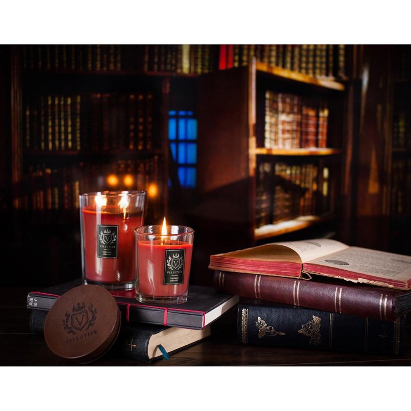 Vellutier nagy gyertya, Vintage Library