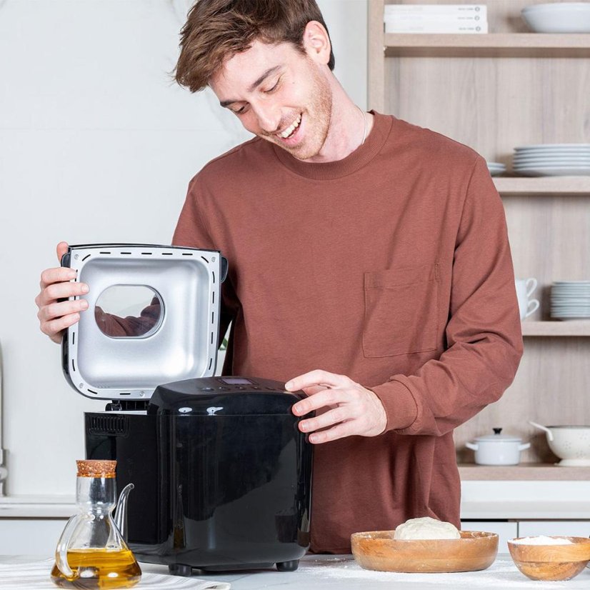 Black+Decker BXIR2801E kenyérsütő, fekete