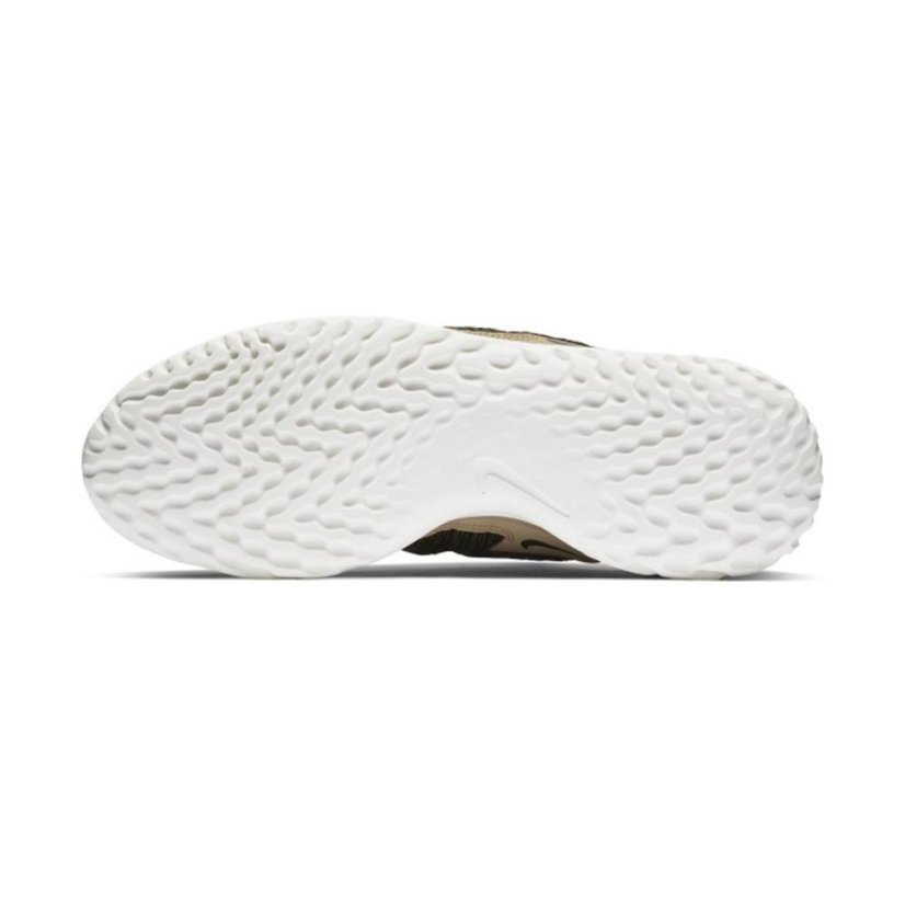 Běžecká obuv Nike Renew Arena Camo BQ7