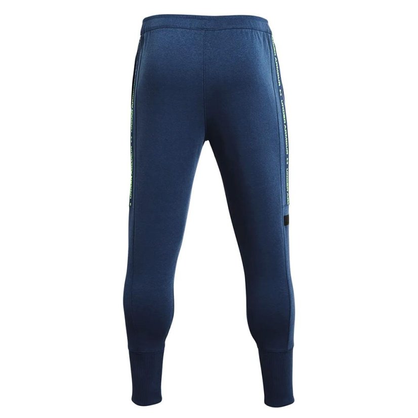 Męskie spodnie dresowe Under Armour Accelerate Off-Pitch Jogger - Kolor: Czarny, Rozmiar: S